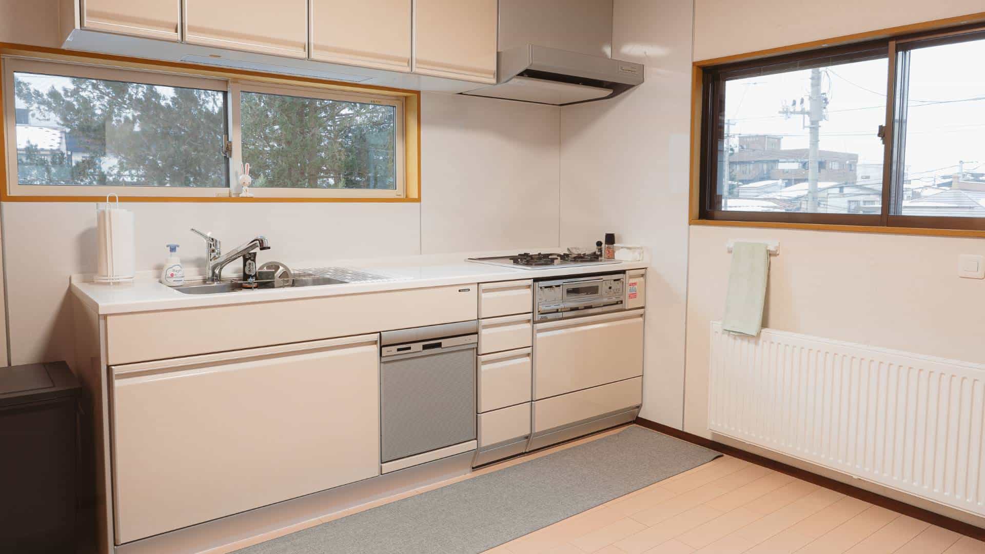 Mountain Base Myoko kitchen and dining